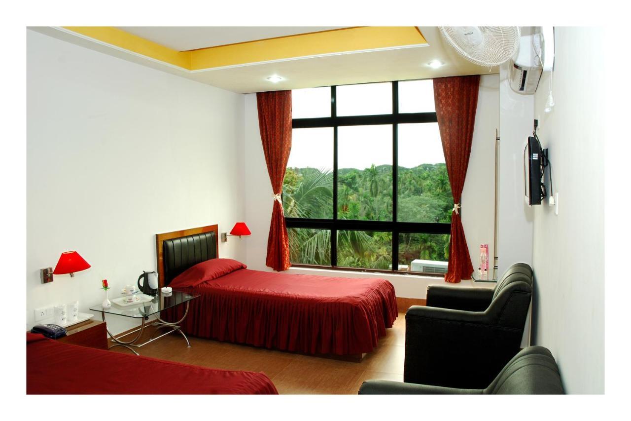 Hotel Dooars Mountain Alipur Duar Dış mekan fotoğraf